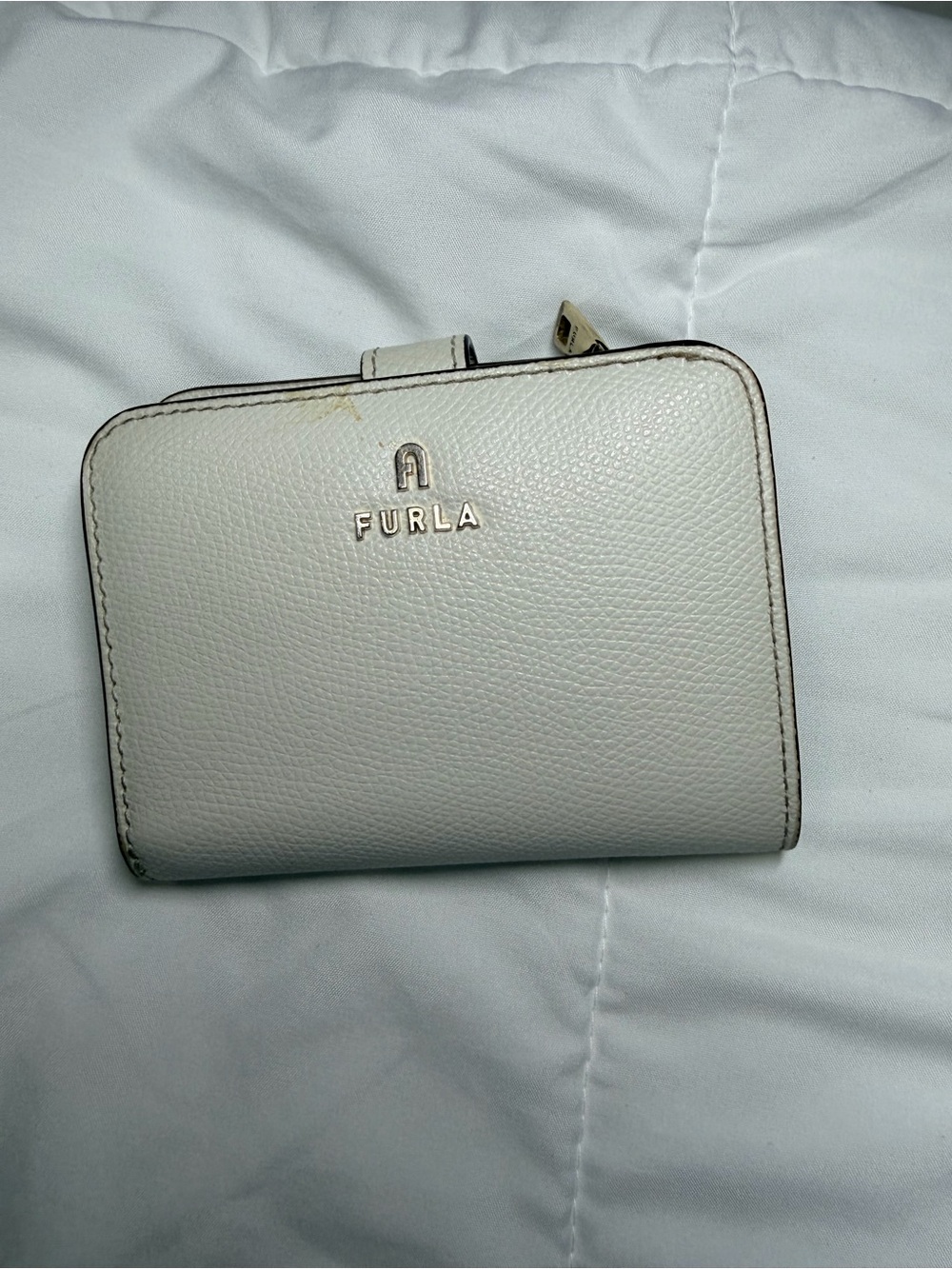Furla Cream Pebbled Leather Compact Zip Wallet with Gold Logo